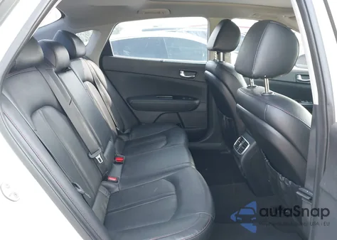 2016 Kia Optima Sx Turbo z USA, uszkodzony, nr VIN 5XXGW4L28GG077953